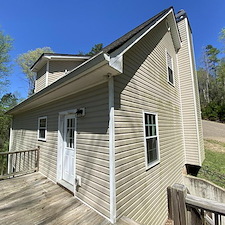 Gutter Cleaning vs Gutter Whitening: What’s the Difference?